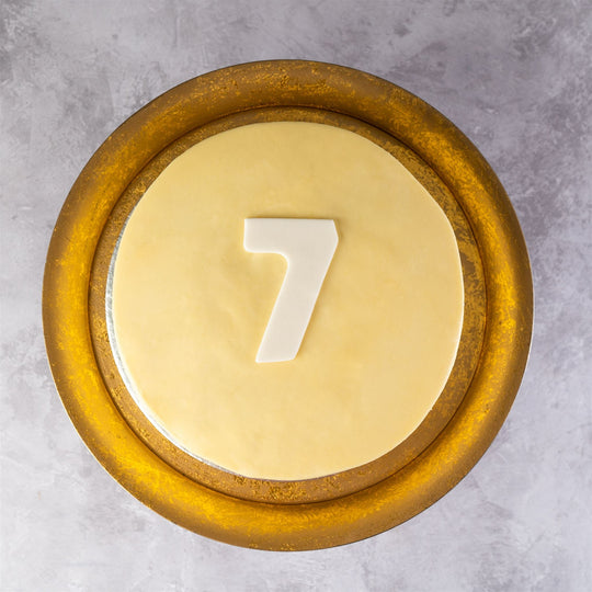 Number 7 Birthday Cake