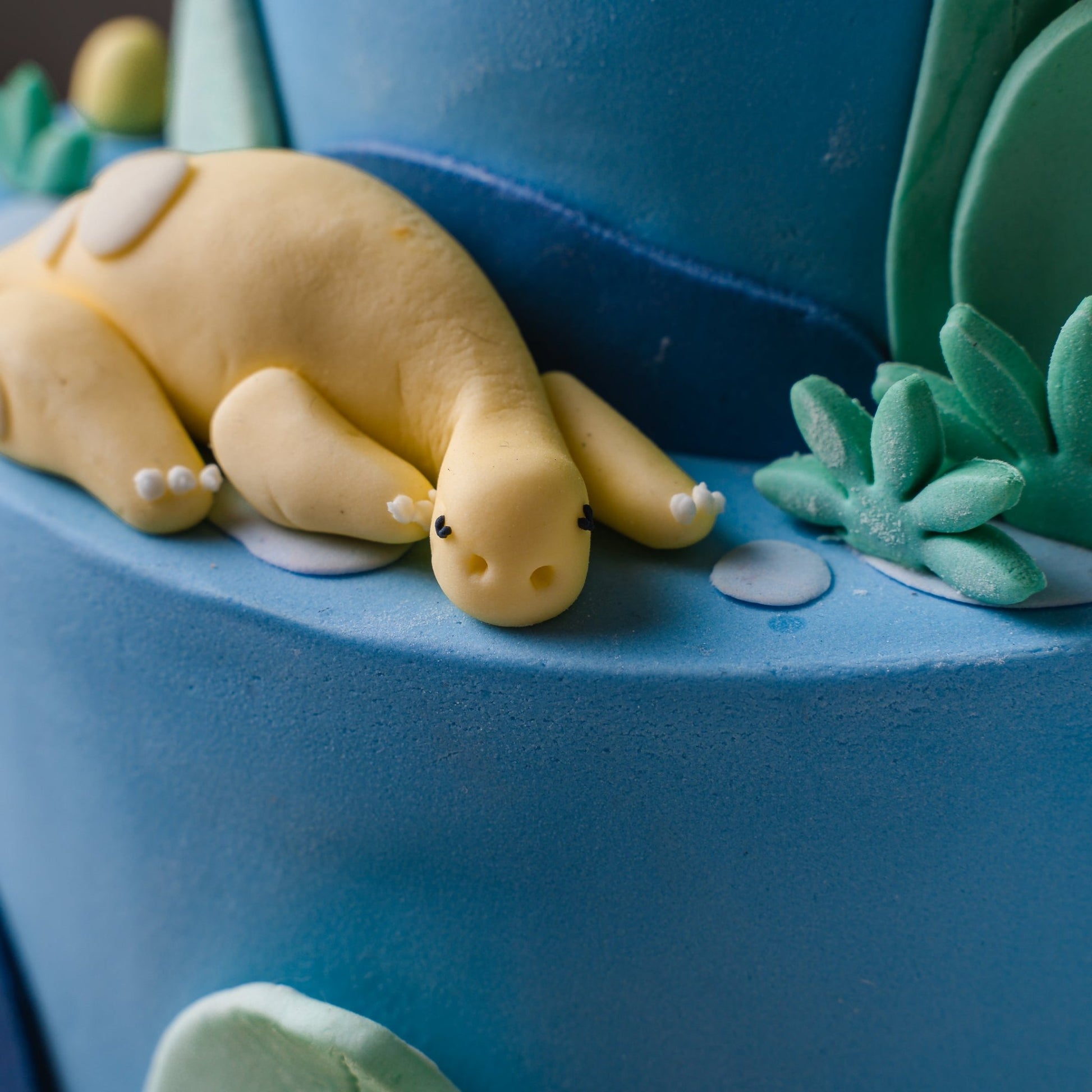 Roarsome Dinosaur Cake - Jack and Beyond