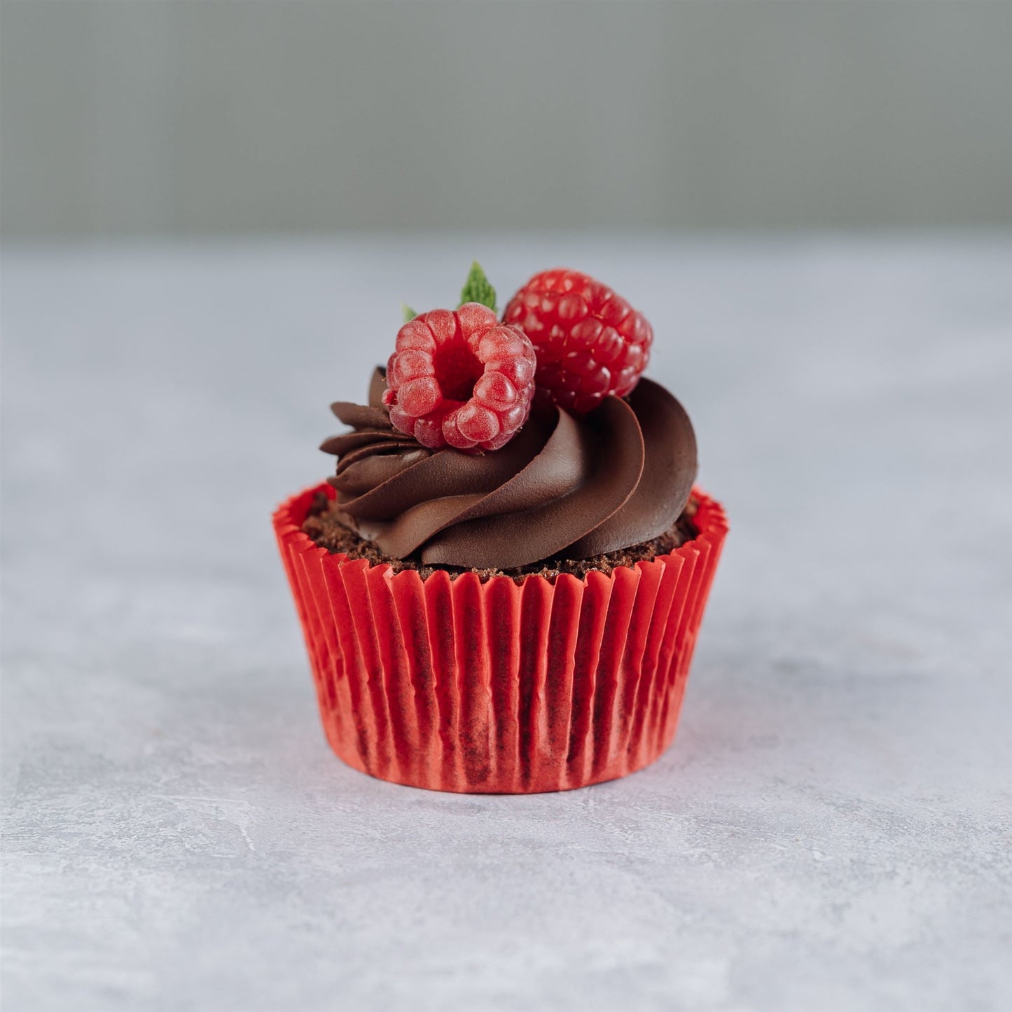 Vegan Chocolate & Raspberry Cupcakes - Jack and Beyond